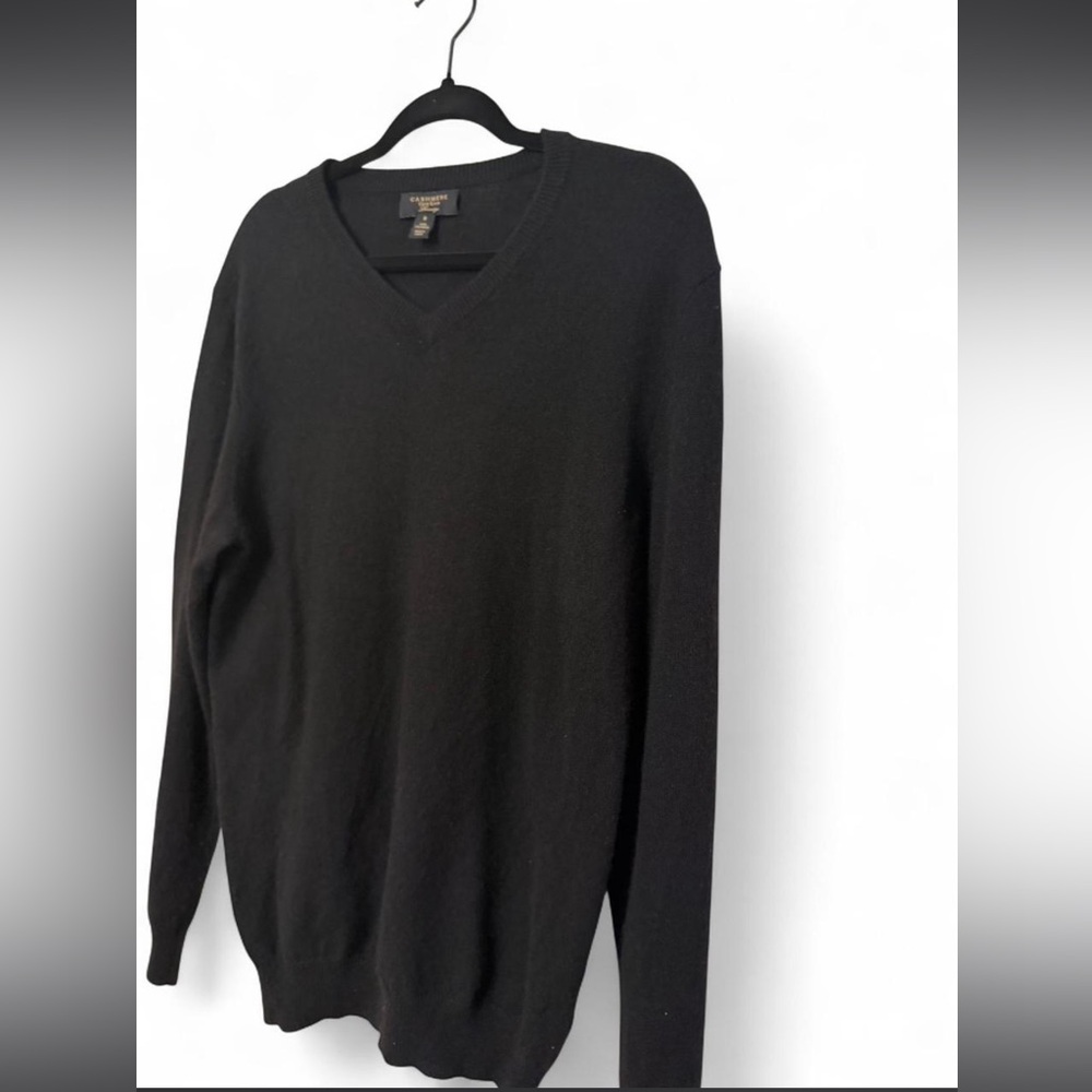 Club Room Men”s Luxury Cashmere Black  V-Neck Sweater